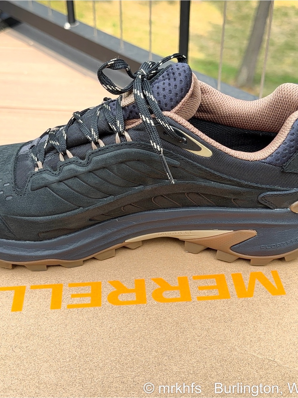 Merrell Men's Black and Tan Trail Runner Hiking Shoes - Picture 4 of 10